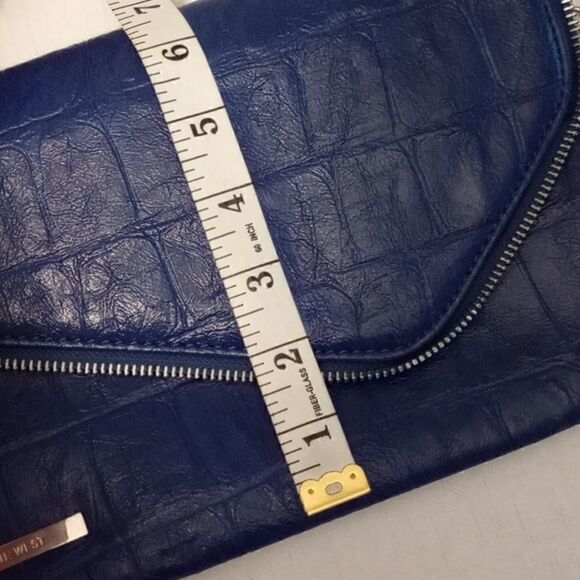 Nine West clutch with removable strap - Picture 10 of 10